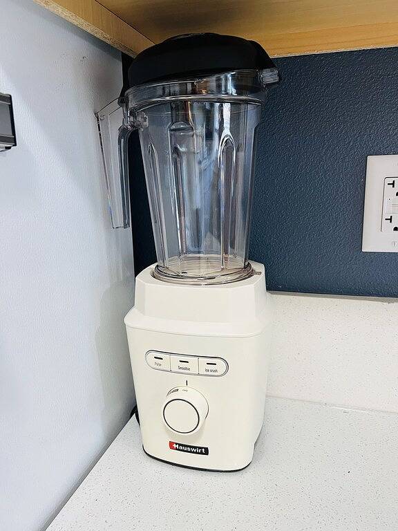 Ganze Wohnung, Mad Men Retro Style w/ Record Player in Salem (OR), Willamette Valley