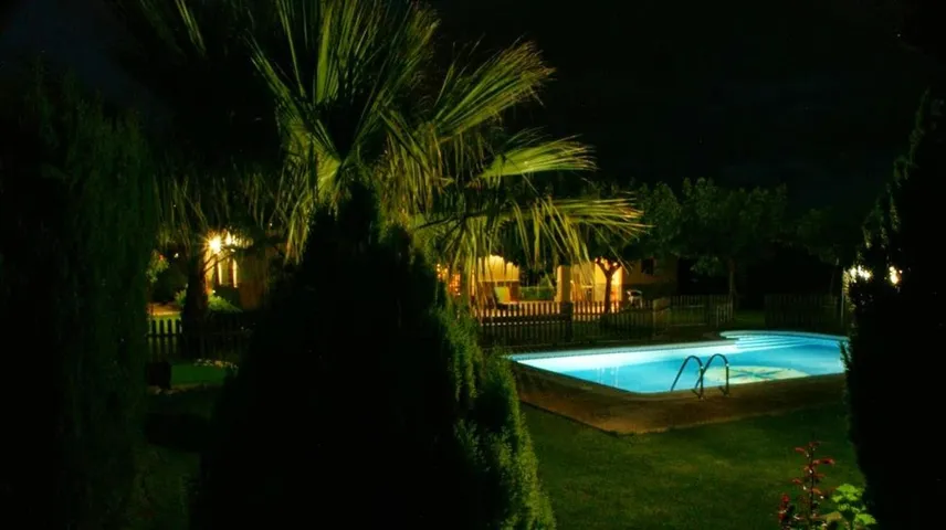 Ferienhaus für 6 Personen, mit Ausblick und Garten sowie Pool - 1