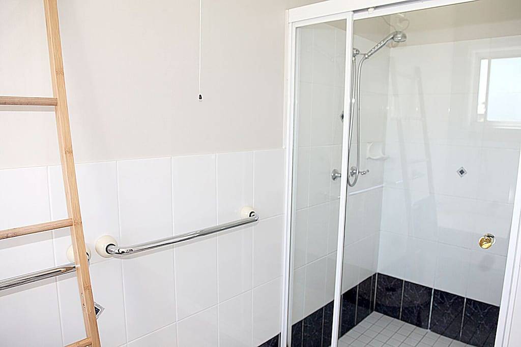 Bundeena Base Art House, Meerblick mit eigenem beheiztem Pool in Bundeena, New South Wales