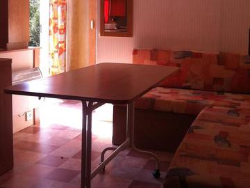 Camping pour 4 Personnes dans Pressignac, Parc naturel régional Périgord-Limousin, Photo 3