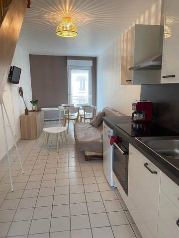 Gîte pour 5 personnes, avec terrasse à Ver-sur-Mer