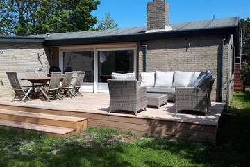Bungalow für 8 Personen, mit Garten und Terrasse auf Ameland