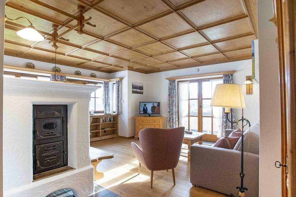 Ganze Wohnung, Ferienwohnung Jakobsinsel mit 54 qm, 1 Schlafzimmer, 1 Wohn-/Schlafbereich, max. für 4 Personen in Seehausen am Staffelsee, Das Blaue Land