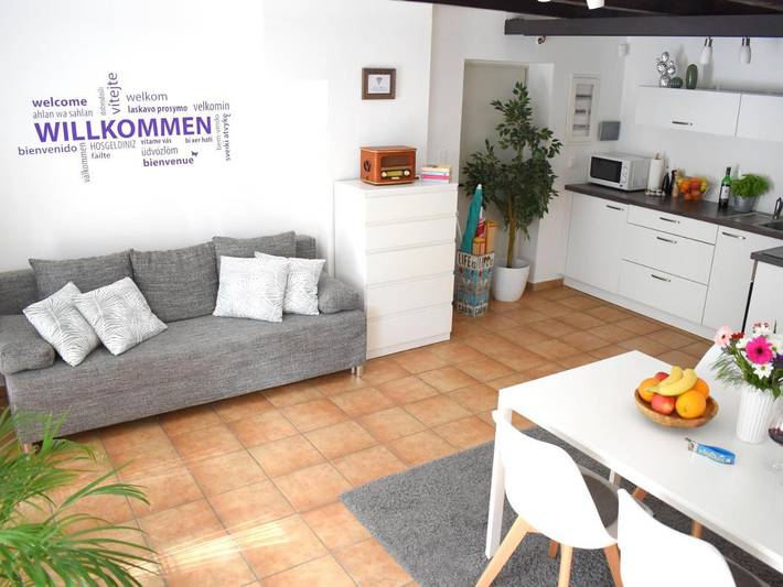 Ferienwohnung für 2 Personen, mit Balkon und Terrasse sowie Garten in Seewalchen am Attersee