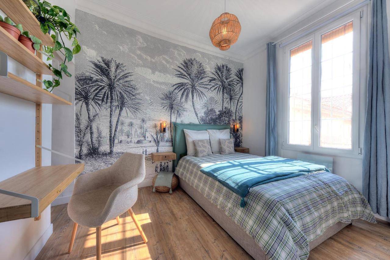 Single Room with Shared Shower and Toilet in Draguignan, Région de Draguignan