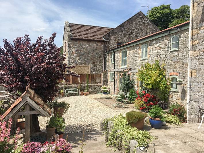 Log cabin for 2 people, with garden in Cheddar