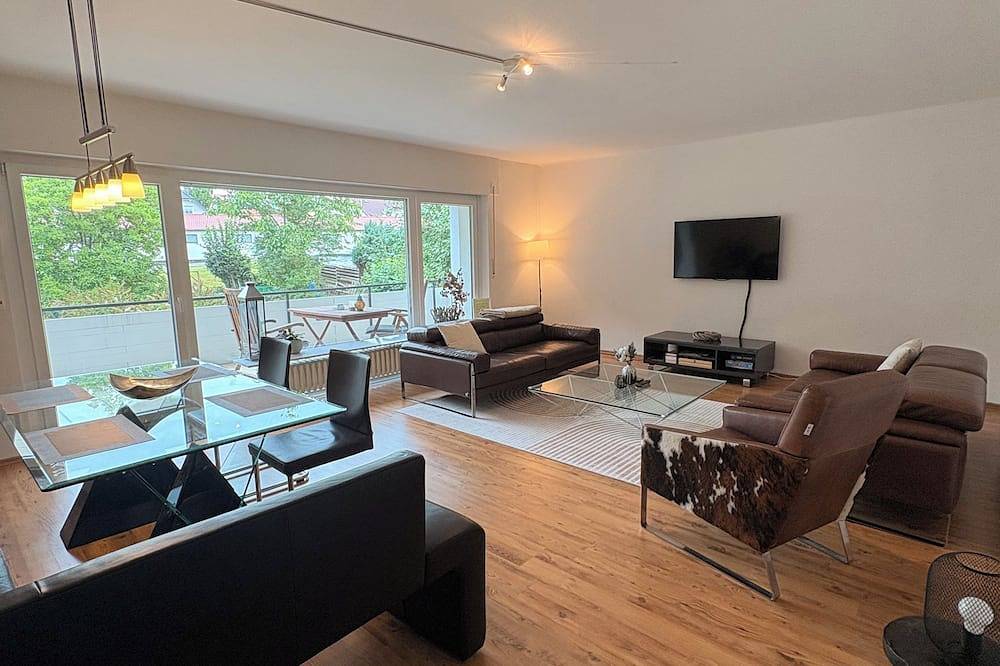 Entire apartment, Spacious vacation apartment in Bad Salzuflen incl. parking space in Bad Salzuflen, Kreis Lippe
