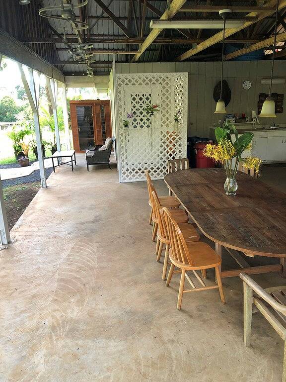 Royal Palm Cottage / Sauna / Akaka Falls / Private Lanai in Hakalau, Hamakua