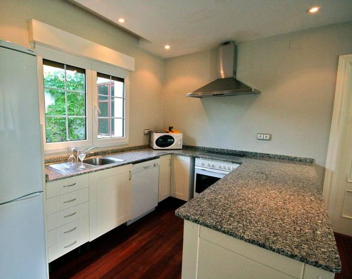 Casa rural para 4 personas, con jardín además de piscina y vistas en Asturias - 2