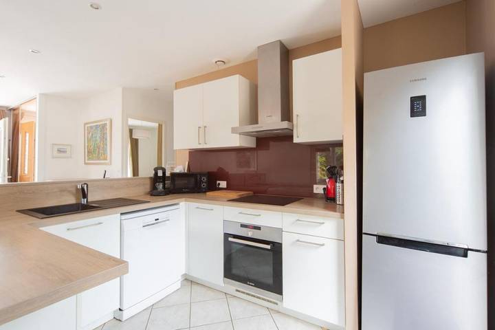 Location de vacances pour 6 personnes, avec jardin ainsi que terrasse et piscine à Belleville - 4