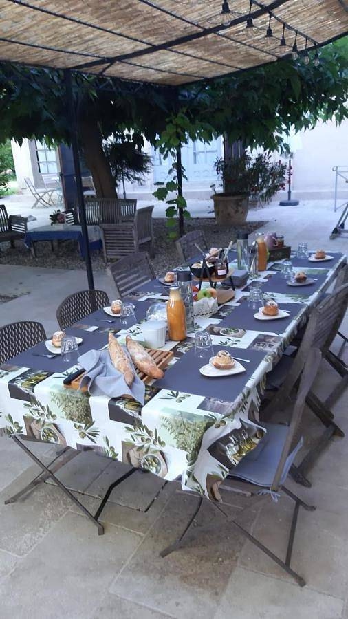 Chambre d’hôte pour 4 personnes, avec jardin ainsi que piscine et vue à Le Thor - 2