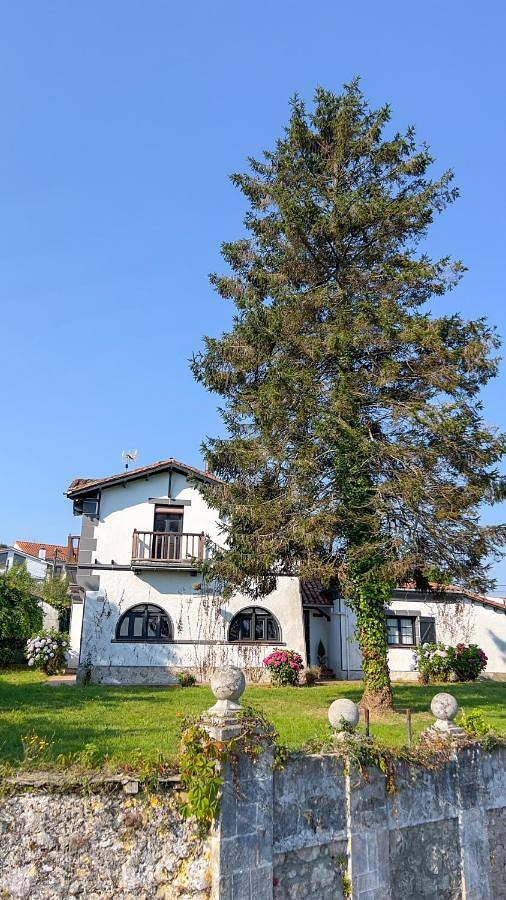 Casa rural para 10 personas, con jardín y vistas, Se admiten mascotas en Poo de Llanes - 3