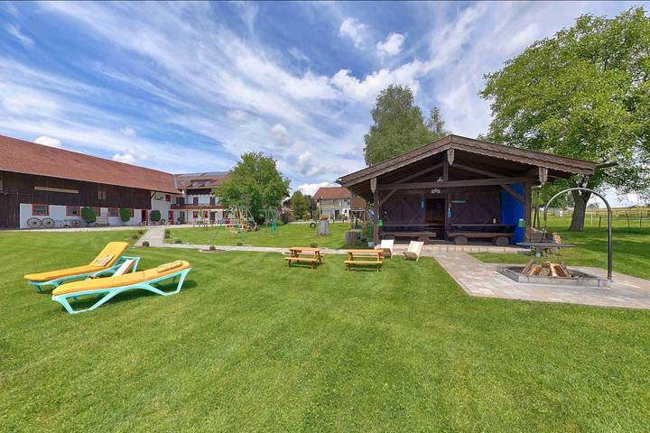 Ferienhaus für 5 Personen, mit Terrasse und Garten sowie Seeblick am Chiemsee - 4