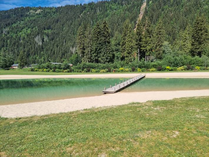 Entire apartment, Apartment 'Les Contamines Montjoie' with Mountain View, Private Terrace and Balcony in Les Contamines-Montjoie, Pays du Mont-Blanc