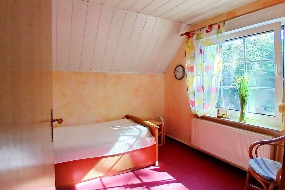 Ganze Wohnung, Behindertenfreundliche Ferienwohnung in idyllischer Lage im Holtriemer Land in Ochtersum, Landkreis Wittmund