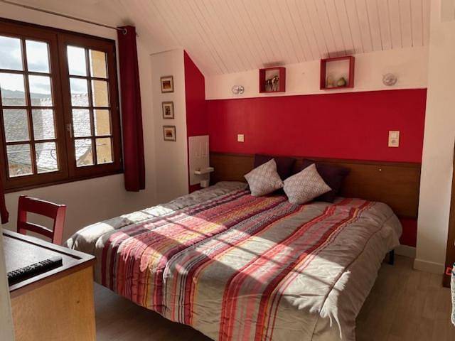 Gîte pour 3 personnes, avec Terrasse et Piscine à Compolibat - 2