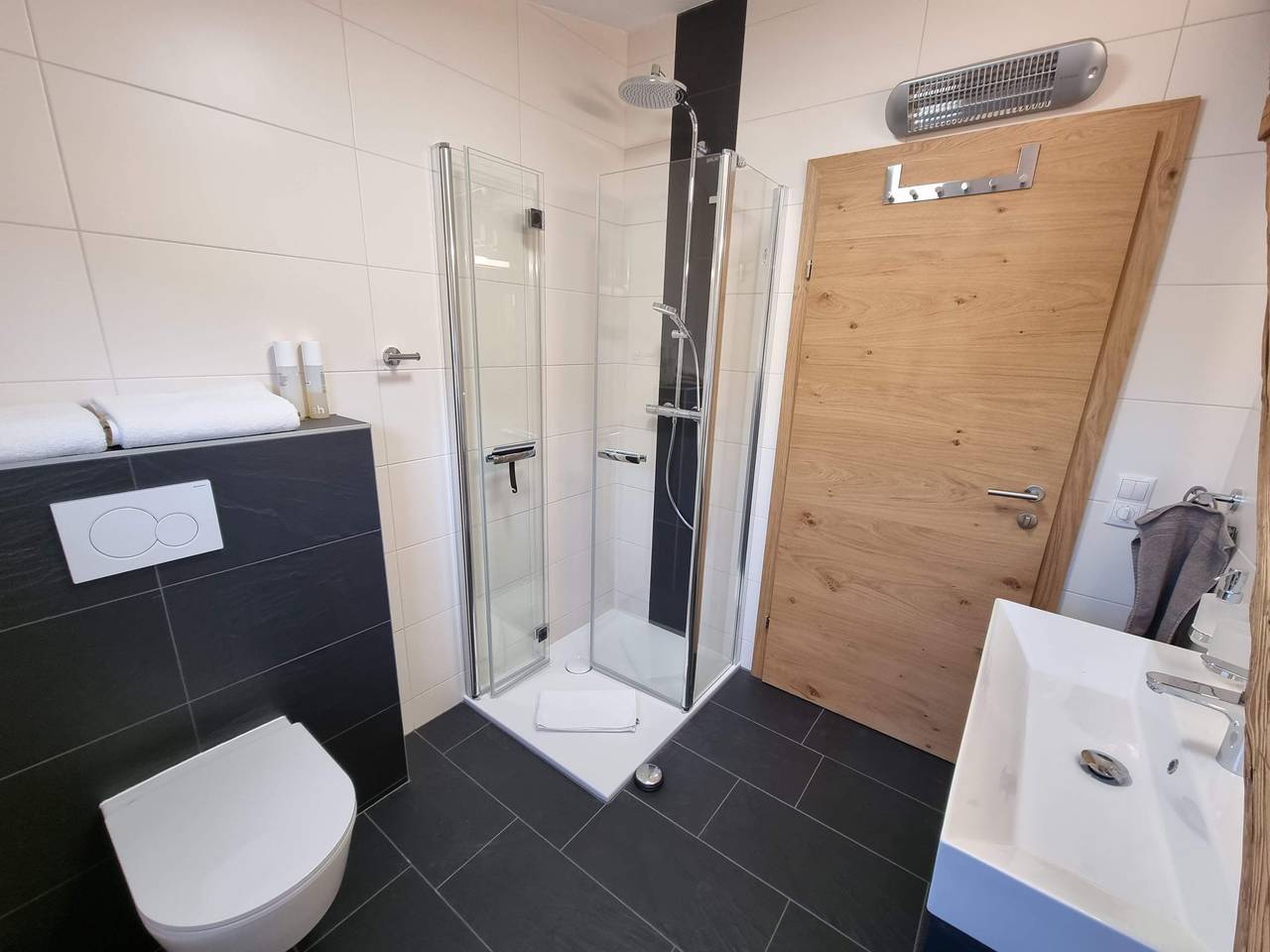 Ganze Wohnung, Appartement Apollo in der Wohlfühloase am Trausdorfberg mit Sauna Whirlpoolnutz in Steirerland