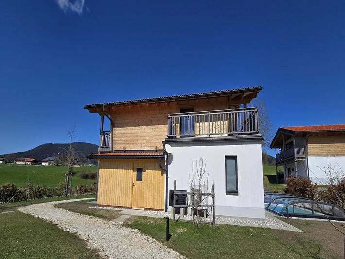 Chalet für 6 Personen, mit Balkon und Terrasse sowie Garten und Pool in Inzell - 3