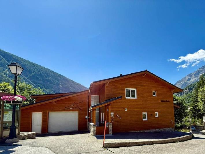 Hütte für 3 Personen, mit Garten und Ausblick, kinderfreundlich in Leukerbad