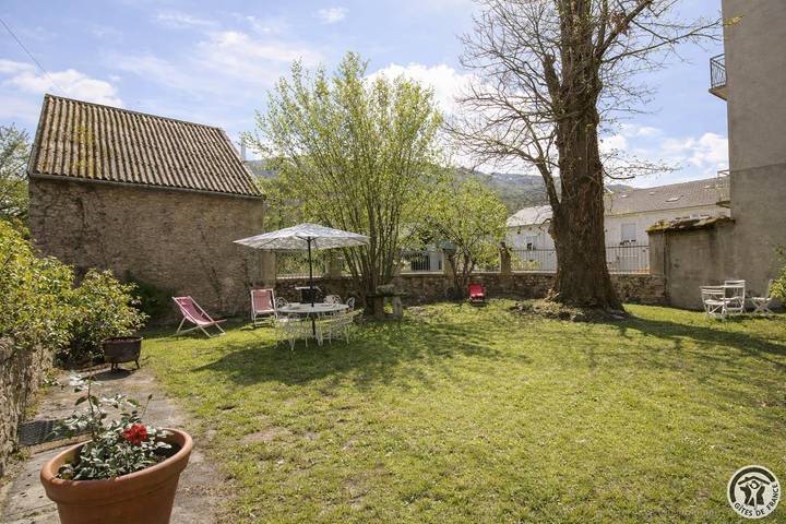 Gîte pour 4 personnes, avec jardin, animaux acceptés à Saurat - 2