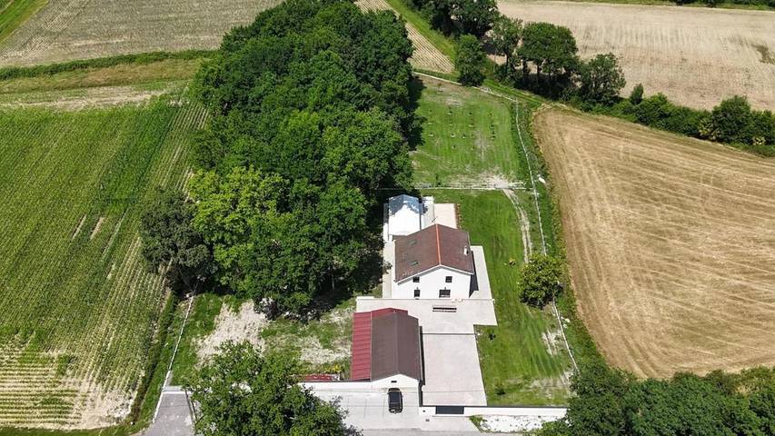 Location de vacances pour 15 personnes, avec vue et terrasse, animaux acceptés à Ousse (Pyrénées-Atlantiques) - 2
