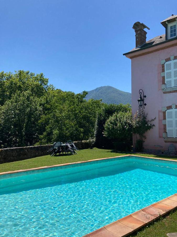 Double Room with Pool View in Saint-Pé-de-Bigorre, Hautes-Pyrénées