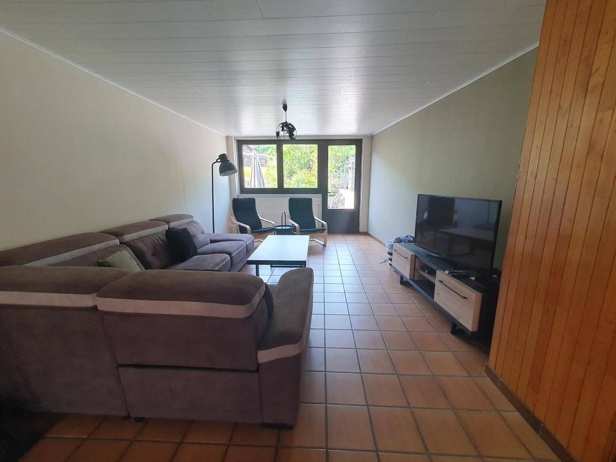 Three-Bedroom House in Alle-sur-semois, Region Namur