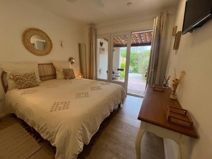 Maison d’hôte pour 2 personnes, avec jardin et piscine ainsi que vue et terrasse à Salernes - 4