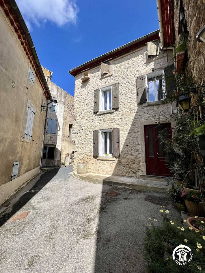 Gîte pour 6 personnes, avec Terrasse à Quintillan - 2