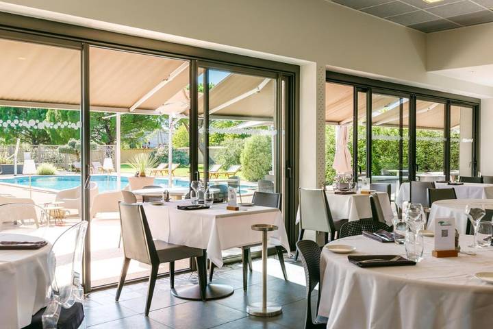 Hôtel pour 2 personnes, avec jardin et piscine, animaux acceptés à Étoile-sur-Rhône - 4