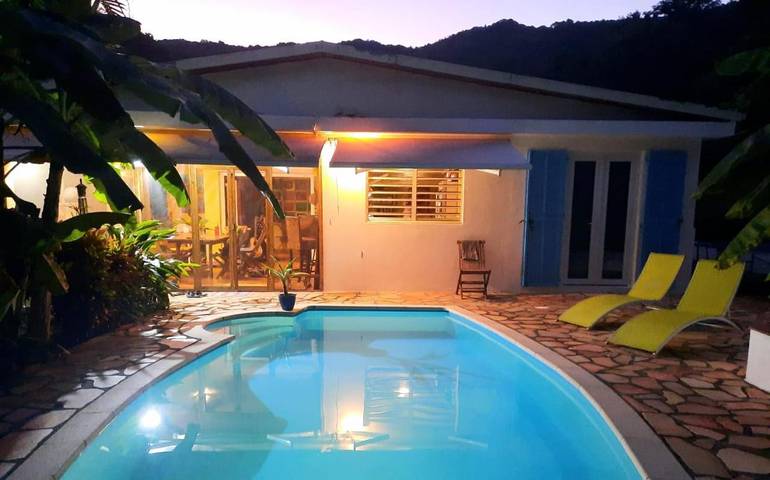 Chambre d’hôte pour 2 personnes, avec terrasse et jardin ainsi que piscine et vue dans Le Marin - 3