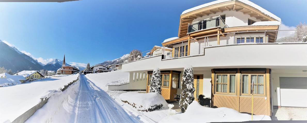 Ferienwohnung für 4 Personen, mit Garten und Ausblick in Telfes im Stubai