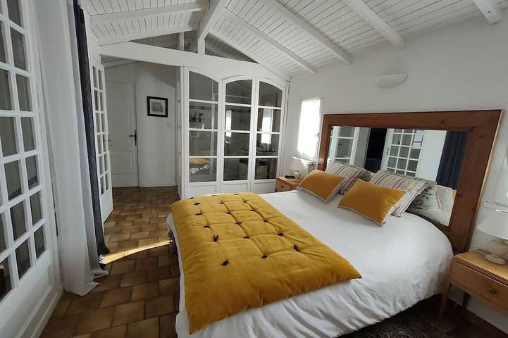 Location de vacances pour 8 personnes, avec terrasse et jardin à Saint-Sulpice-la-Pointe - 2