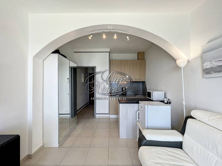 Studio für 2 Personen, mit Balkon in Le Lavandou - 3