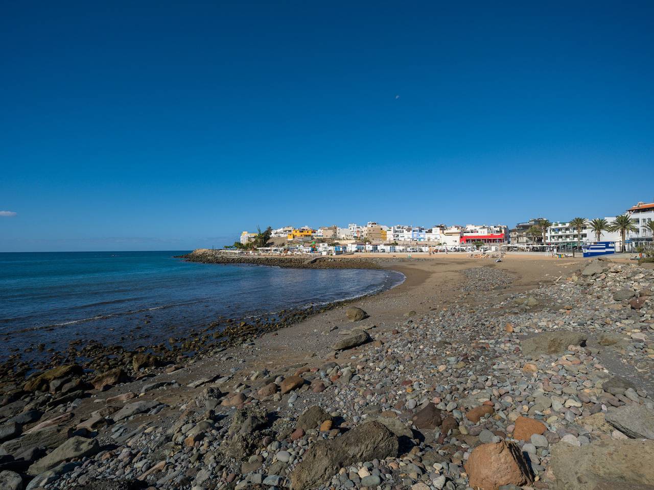 Ganzes Studio, Golden Sunrise: Moderne Unterkunft mit Wifi und Parkplatz in Arguineguin, Mogán