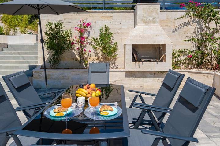 Villa pour 13 personnes, avec balcon ainsi que piscine et vue à Slano - 4