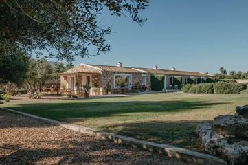 Cottage pour 2 personnes, avec piscine et jardin à Ciutadella