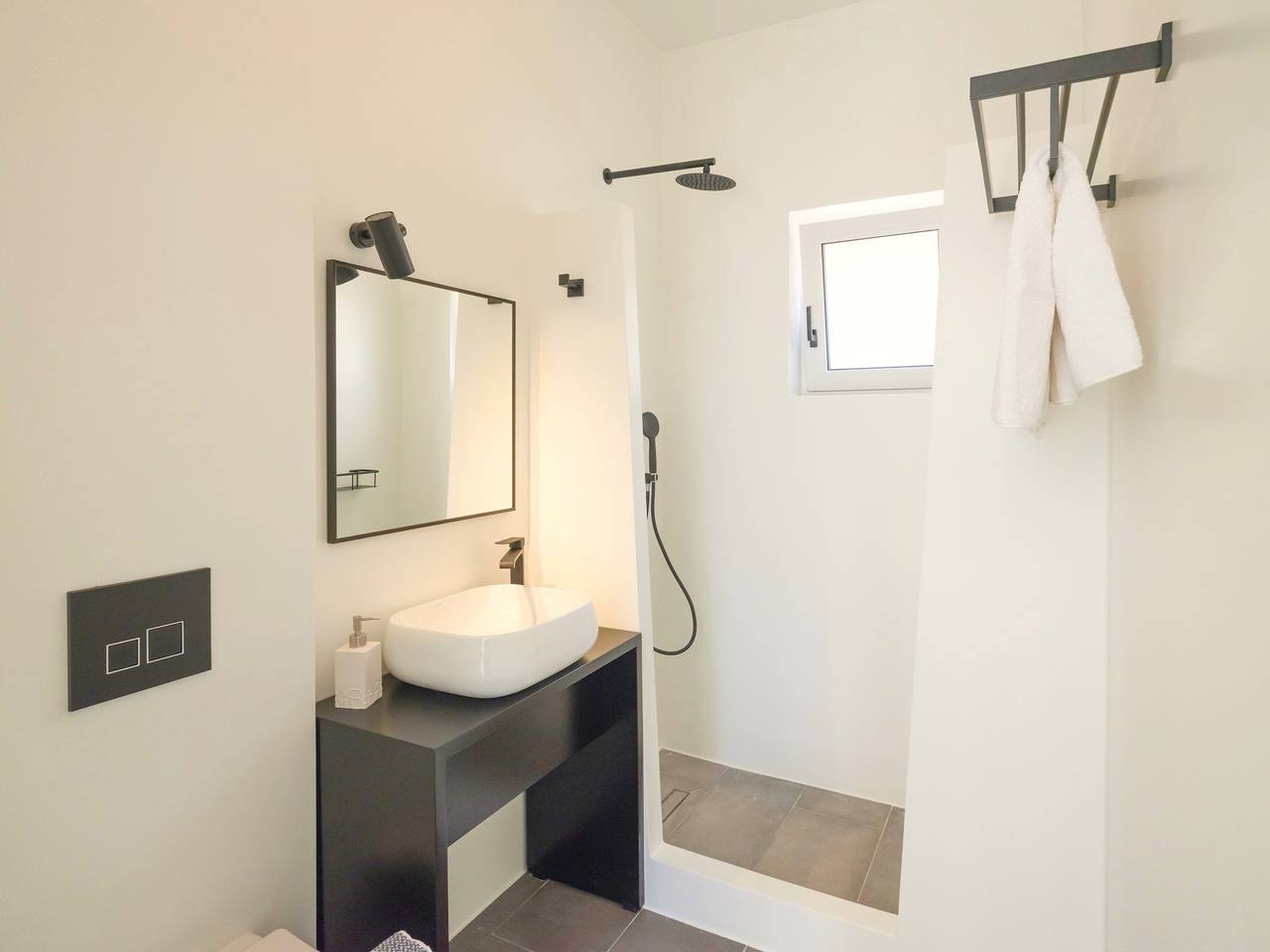 Villa für 4 Personen mit Terrasse in Agia Pelagia, Achlada