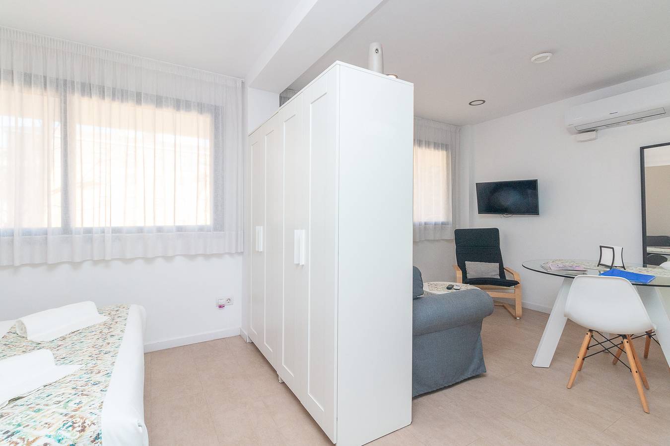 Apartamento entero, Reig 2. Studio up to 2 people. Valencia in Valencia, Costa de Valencia
