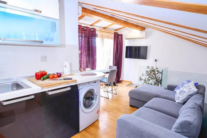 Casa Terrazza in Historic Koper with Sea View in Koper, Riviera eslovena