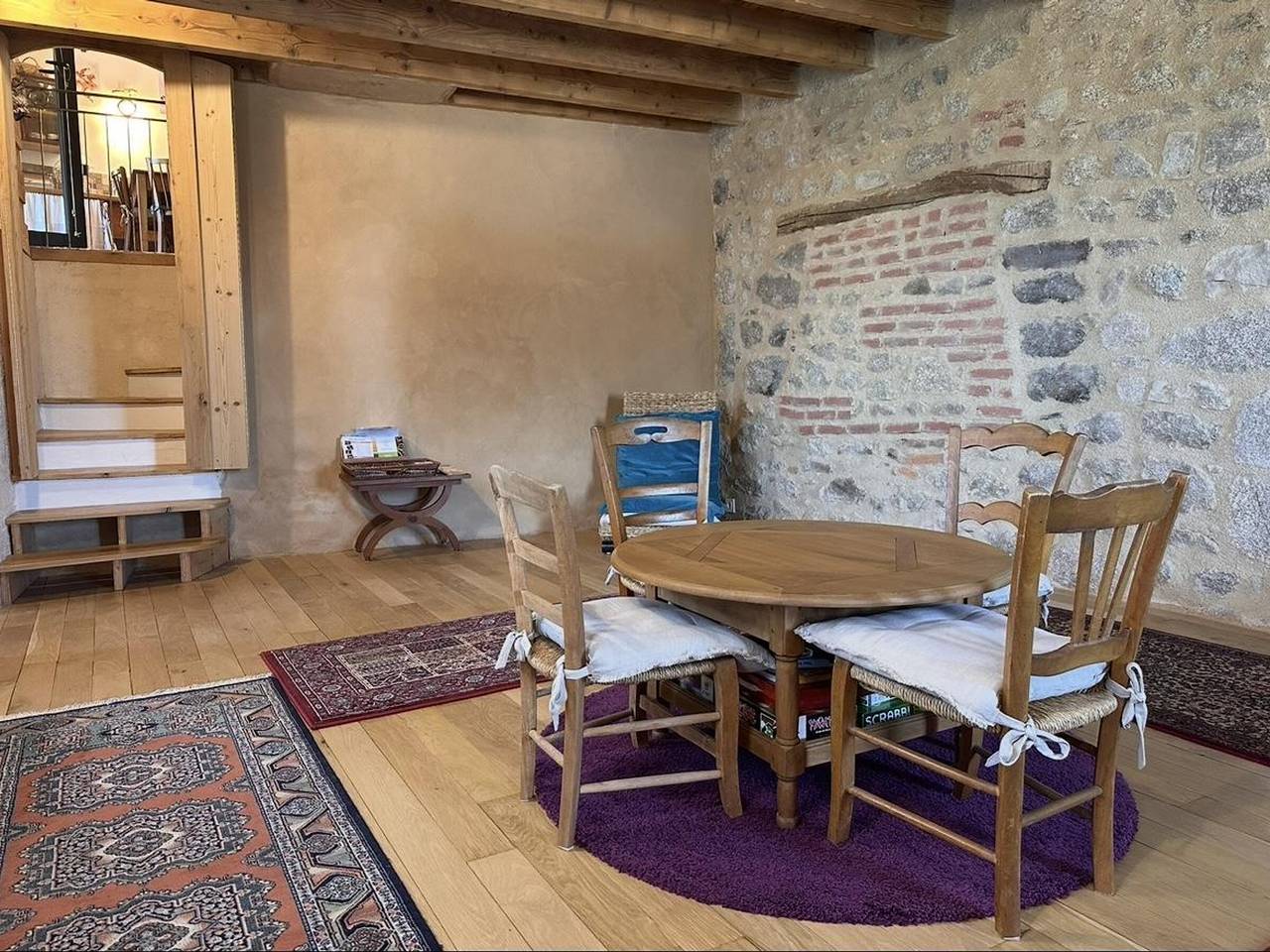 Gîte L'Échappée Belle - Havre de paix dans la Montagne Bourbonnaise in La Chabanne, Région de Vichy