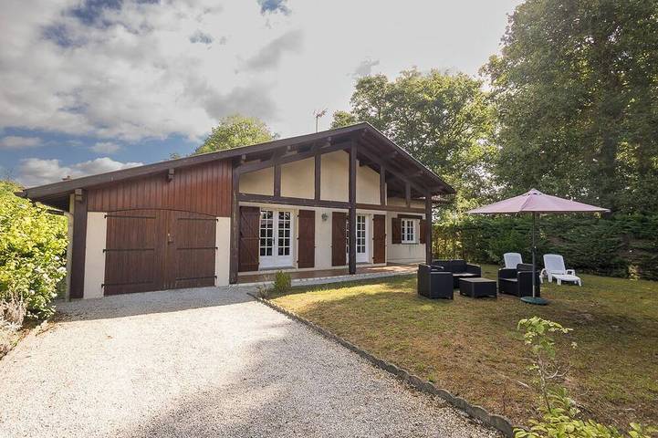 Location de vacances pour 6 personnes, avec terrasse et jardin dans Etang De Soustons
