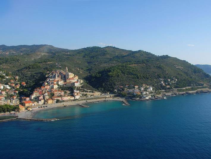 Appartamento intero, Komfortable Ferienwohnung in Cervo mit Garten in Cervo (Liguria), Riviera di Ponente