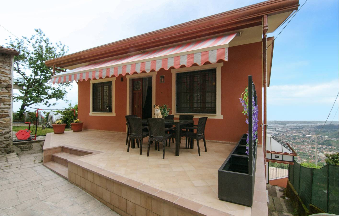 Apartamento con vistas panorámicas, sala de juegos y terraza in Massa (desambiguación), Costa de la Maremma