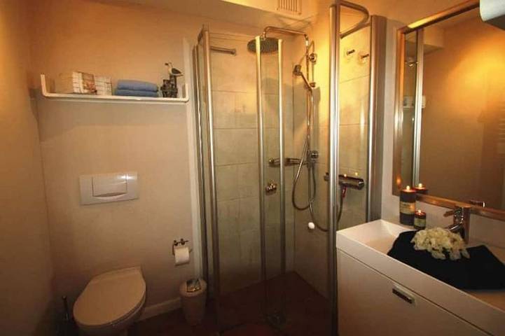 Ganze Wohnung, Bredland 11 - Whg. 4 - Ferienwohnung am Meer in Nieblum: Terrasse, Garten & 200 in Greveling, Nieblum