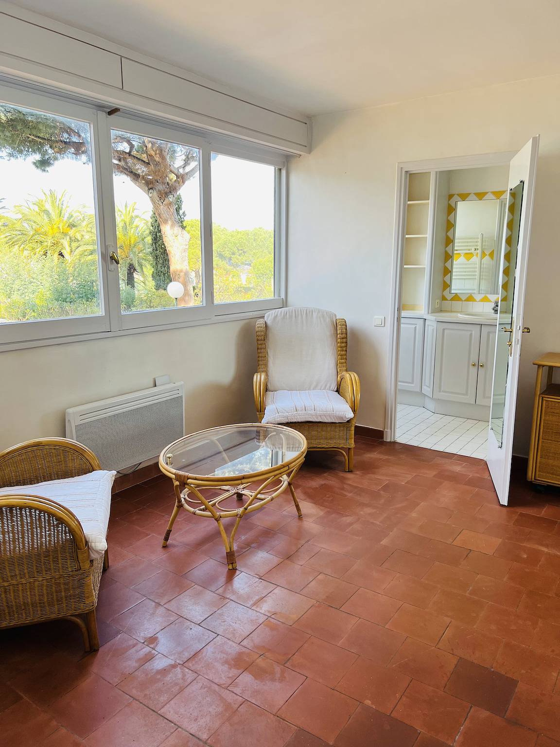 Entire studio, Nice Studio in Saint Tropez in Saint-Tropez, Draguignan region