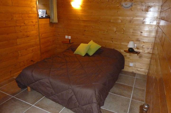 Location de vacances pour 9 personnes, avec jardin et terrasse à Sazos - 3