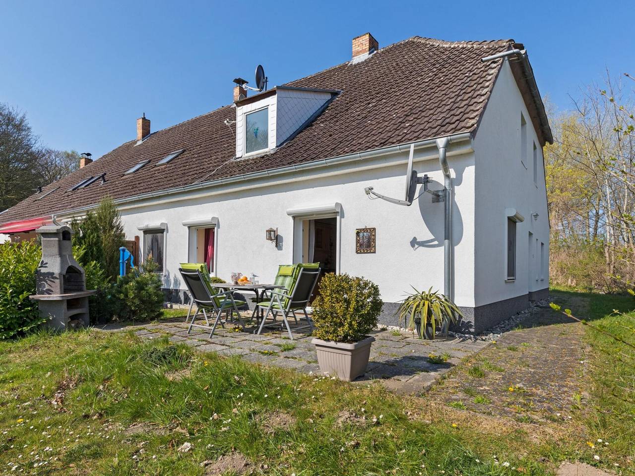 Ganze Wohnung, Elegant apartment with garden in Gingst in Gingst, Rügen