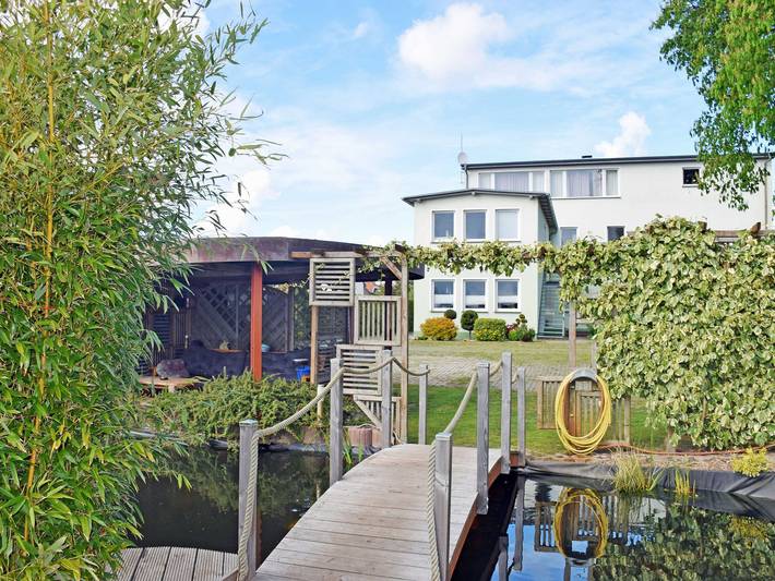 Ferienwohnung für 4 Personen, mit Garten und Seeblick sowie Terrasse, kinderfreundlich in Altefähr - 2