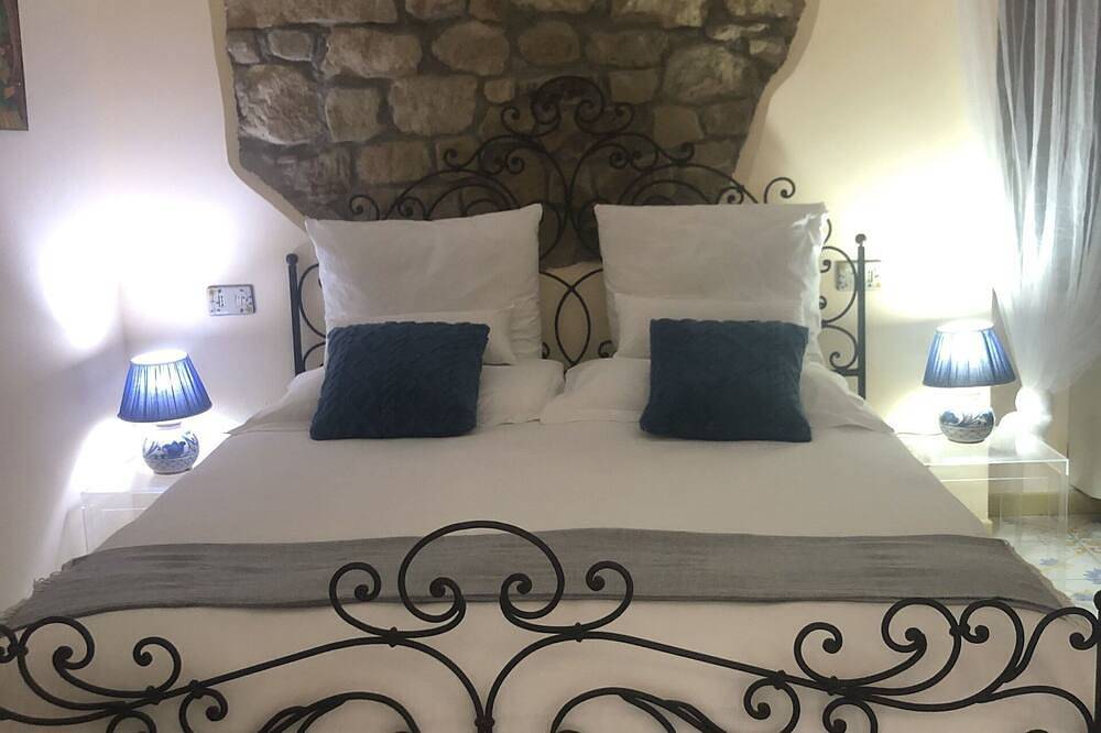 Estupenda casa de vacaciones privada con piscina privada, A/C, Tv y vista panorámica in Ficarra, Provincia de Messina